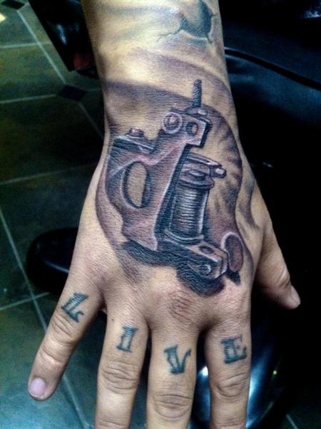 Tattoo Hand Machine | tattoo machine hand tattoo by david vallejo tattoonow Tattoo Hand Machine | tattoo machine hand tattoo by david vallejo tattoonow