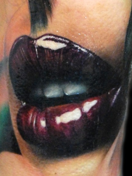 Alex De Pase Lips Tattoo