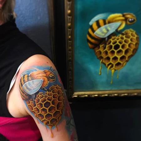 Tattoos - Bee and Honeycomb - 112162