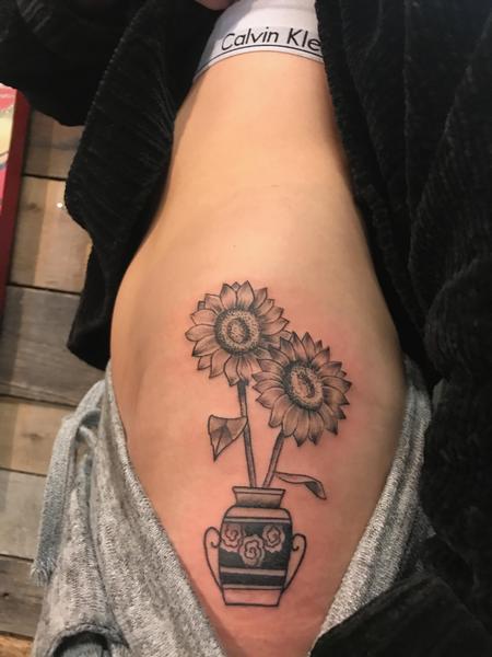 Tattoos - Sunflower Vase - 132874