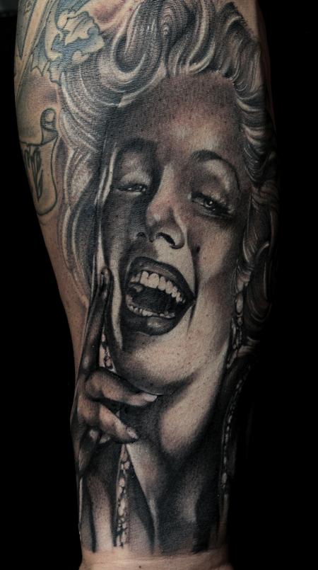 Mike Demasi - Marilyn Monroe Black and Gray Portrait Tattoo Mike DeMasi Art Junkies Tattoo