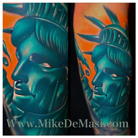 Mike Demasi - Statue of Liberty color tattoo 