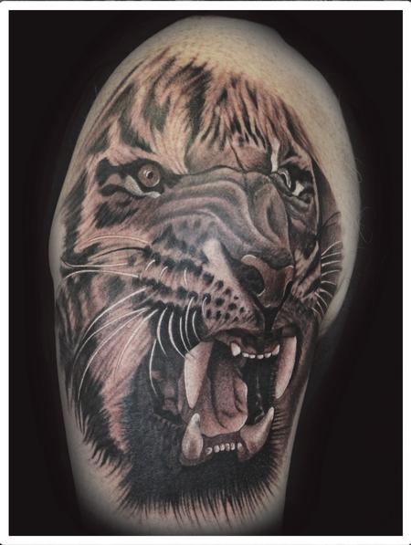 Scott Grosjean - Realistic black and gray tiger tattoo, Scott Grosjean Art Junkies Tattoo