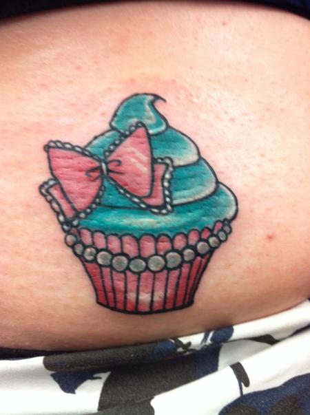 Mike Riedl - Cupcake Tattoo