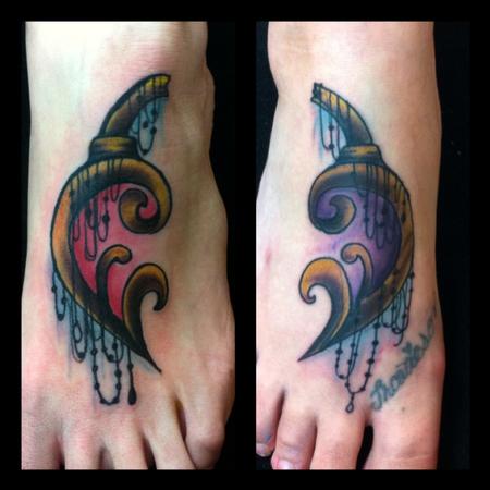Mike Riedl - Friendship feet tattoos