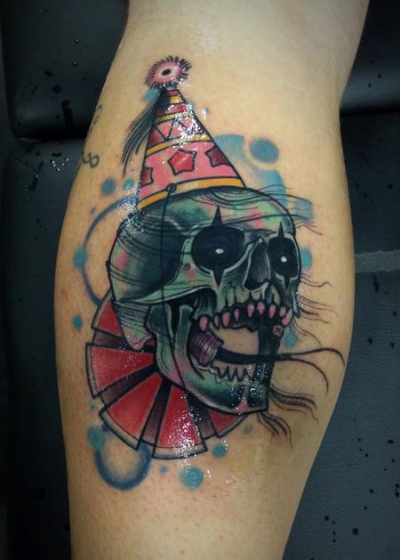 Mike Riedl - Traditional color creepy clown with hat tattoo, Mike Riedl Art Junkies Tattoo