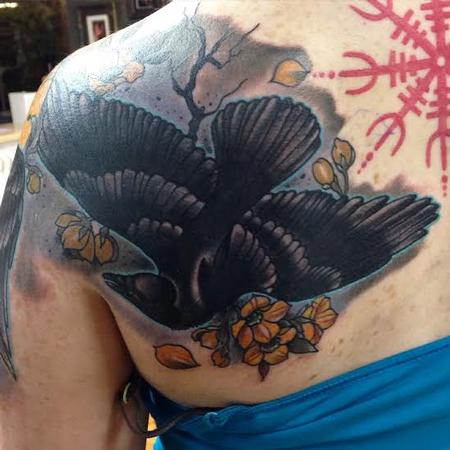 Gary Dunn - Traditional color raven with flowers tattoo, Gary Dunn Art Junkies Tattoo