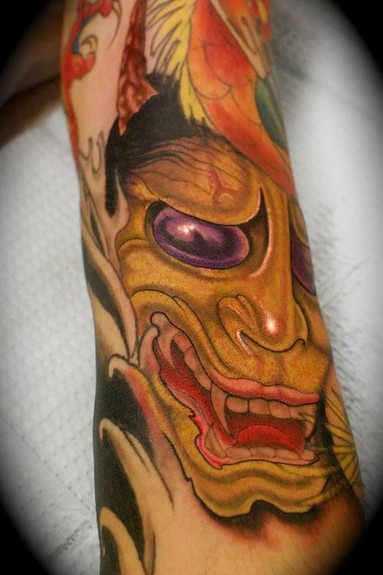 This is a little hannya mask tattoo I did squeezed in between some other 
