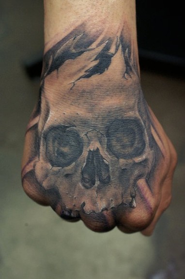 Bili Vegas - Skul hand tattoo