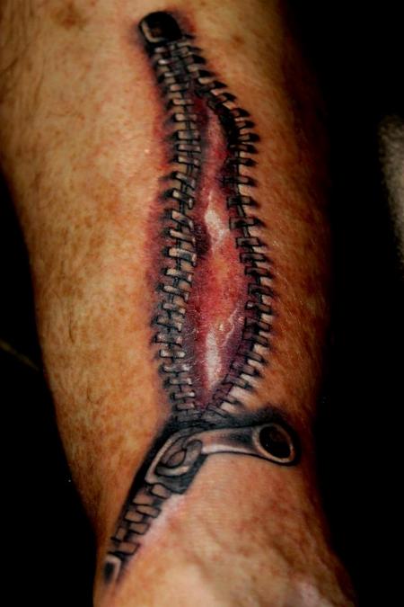 Tattoos - Daniel Adamczyk - zipper