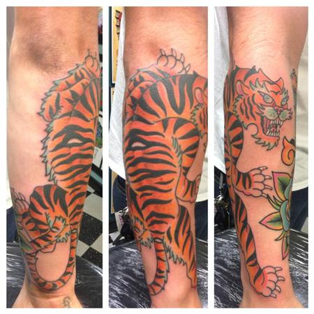 Tattoos - Crawling Tiger - 76957