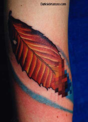 Tattoos - pixelated leaf (detail) - 1302