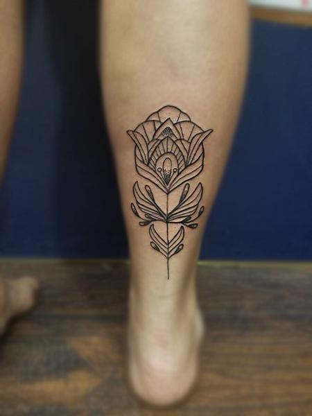 Simple linework flower Design Thumbnail