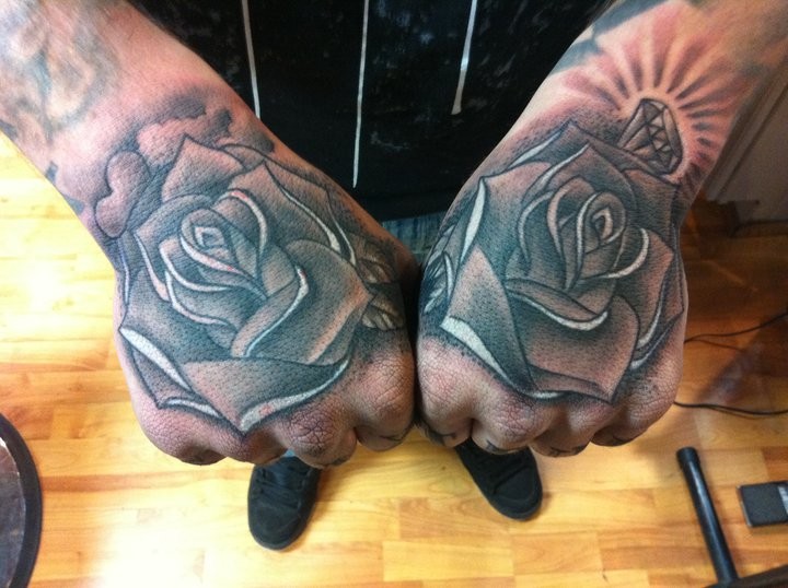 Big Gus hand full of roses