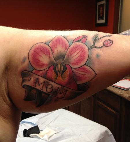 Depiction Tattoo Gallery : Tattoos : Color : Flower / Mom Tattoo
