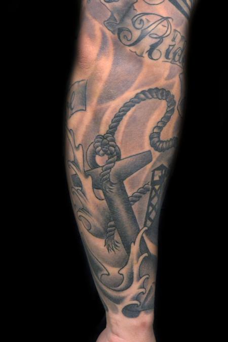 Diego - Black and Gray Sleeve