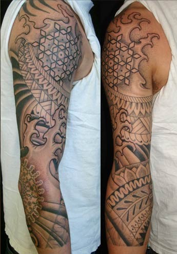 Tattoos Blackwork tattoos Japanese waves and geometry tattoo