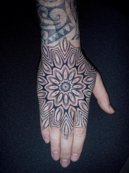 Tattoos - Mandala hand - 99979