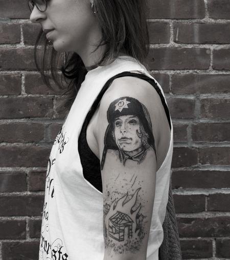 Tattoos - Fargo stippled tattoo on shoulder - 128626
