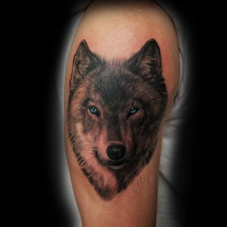 Tattoos - Gray-shade Wolf with blue eyes - 133049