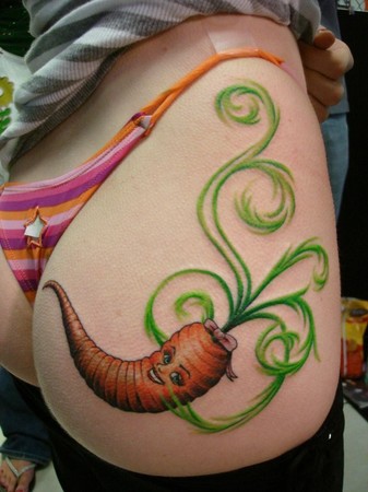 Ben Rettke - carrot tattoo