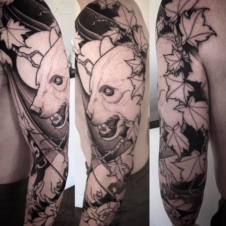 Jeff Norton - bear and oak leaf sleeve in progress