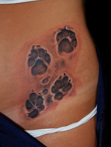 Marvin Silva - Paw Prints Tattoo