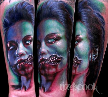 Liz Cook - Zombie Girl Portrait