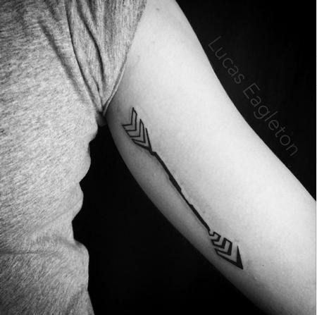 Tattoos - Blackwork Arrow - 109489