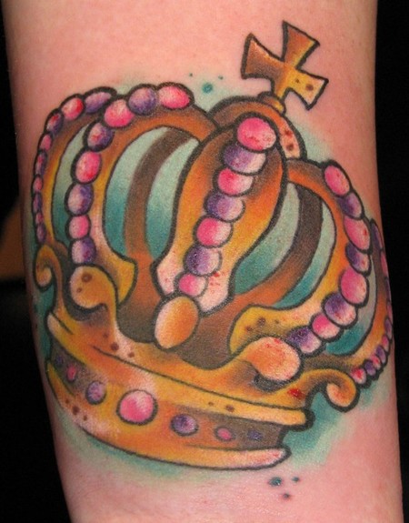 Kristel Oreto Crown tattoo for a Queen