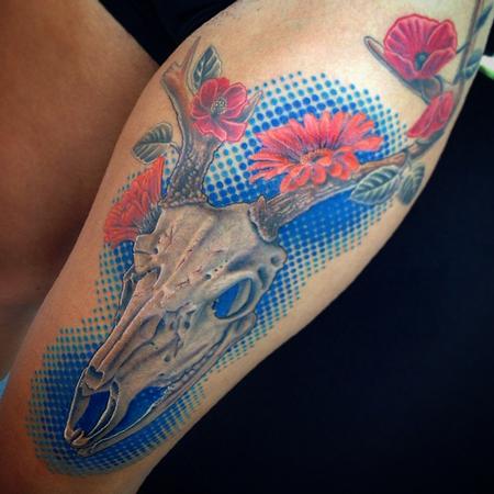 Tattoos - Deer skull with geometrical background - 96052