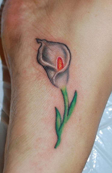 tattoos of lilies on feet. Calla Lily Tattoo