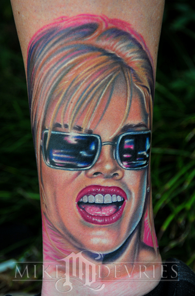 Mike DeVries - Anna Nicole Tattoo