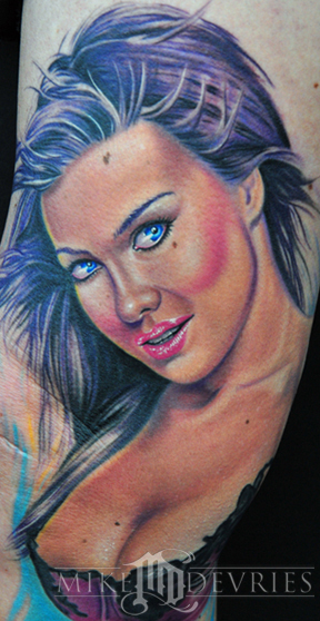 Mike DeVries - Carmen Electra Tattoo