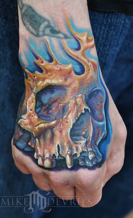 Comments: Skull tattoo on the hand, done at Tattoolapalooza convention in 