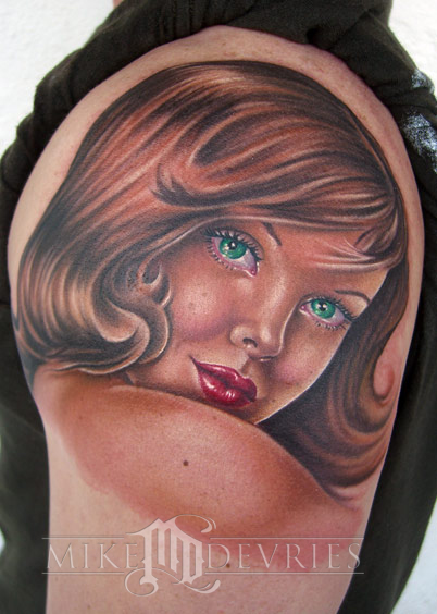 Mike DeVries - Pin-Up
