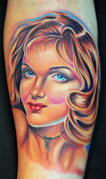 Mike DeVries - Pin up