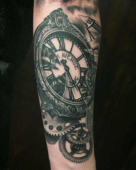 Tattoos - Realistic Clock and Gears in Black and Gray - 127198