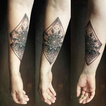 Tattoos - Geometrical Pattern with Flower in Blackwork - 128395