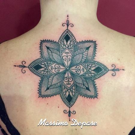 Tattoos - Mandala B&G dotwork - 104017