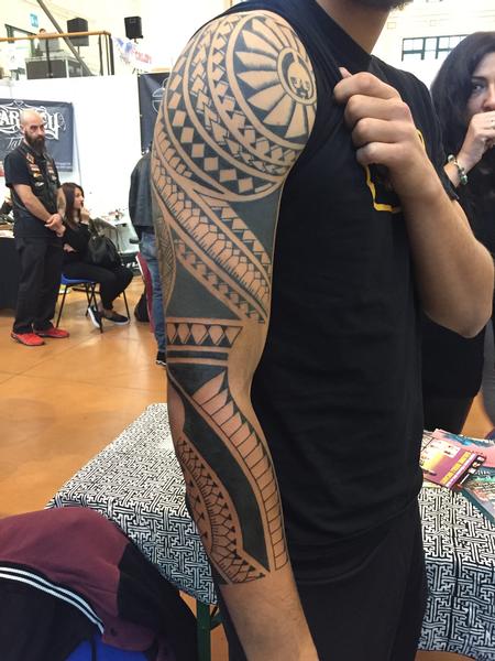 Tattoos - Polynesian arm - 125347
