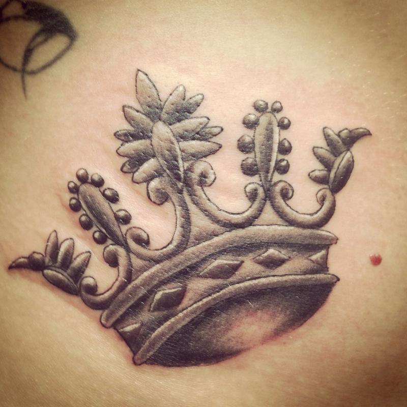crown tattoo by pineapple tattoonow crown tattoo by pineapple tattoonow