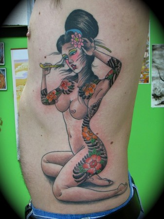 Tattoos - Kike Castillo - pin -up tattoo