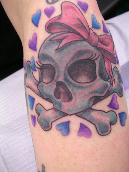 Tattoos New School Skulls and bones can be pretty