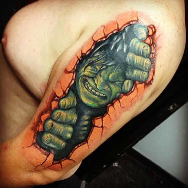 New School Hulk Tattoo | hulk tattoo by raphael barros tattoonow New School Hulk Tattoo | hulk tattoo by raphael barros tattoonow