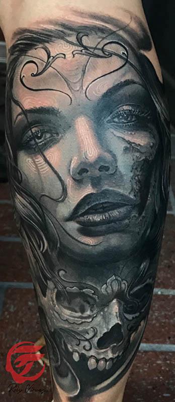 Roly Viruez - Day of the dead woman tattoo with skull in black and grey 
