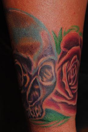 Aran Campas - Skull with rose tattoo