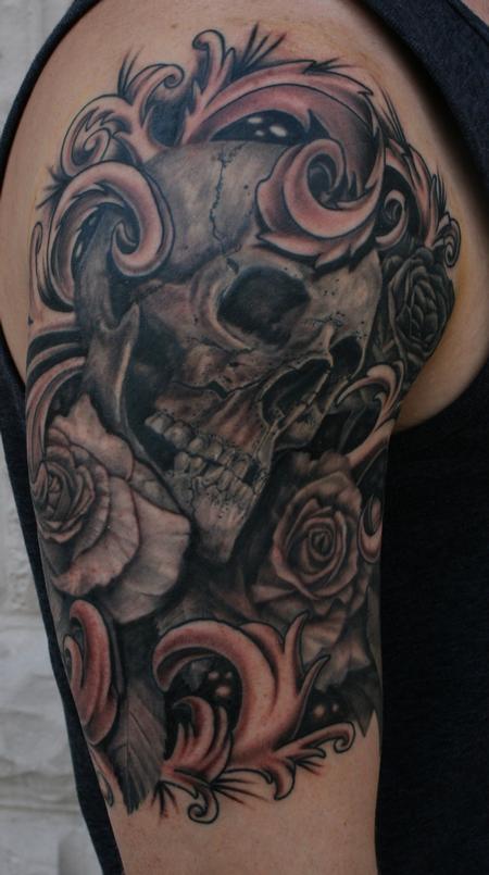 Skull with Roses Tattoo Design Thumbnail