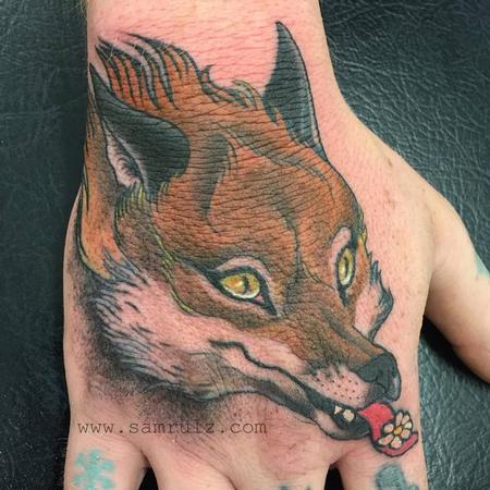 Sam Rulz - Sneaky Vixen hand tattoo