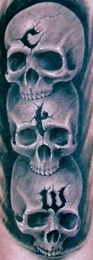 Edward Lott - 3 skulls with initials